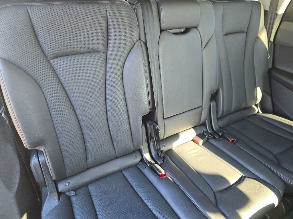 Used 2017 Audi Q7 3.0T Prestige image 18