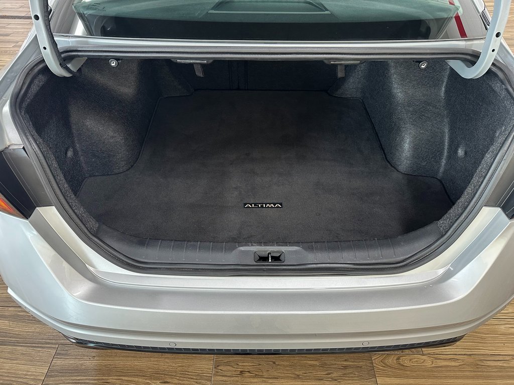 Used 2023 Nissan Altima 2.5 SR image 35