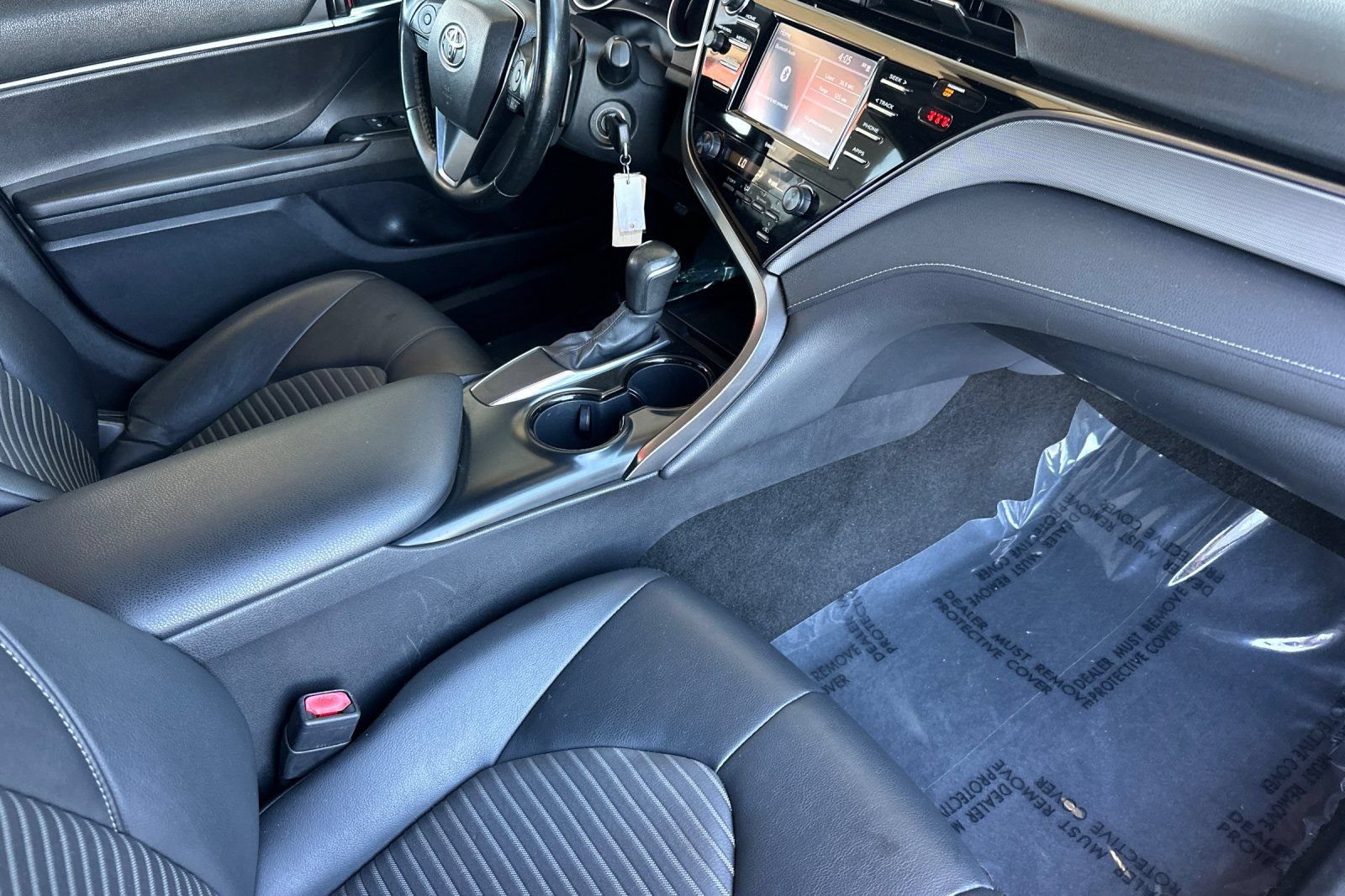 Certified 2020 Toyota Camry SE w/ Carpet Mat Package FWD image 18