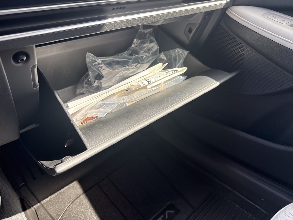Certified 2025 Hyundai Sonata Limited FWD image 37