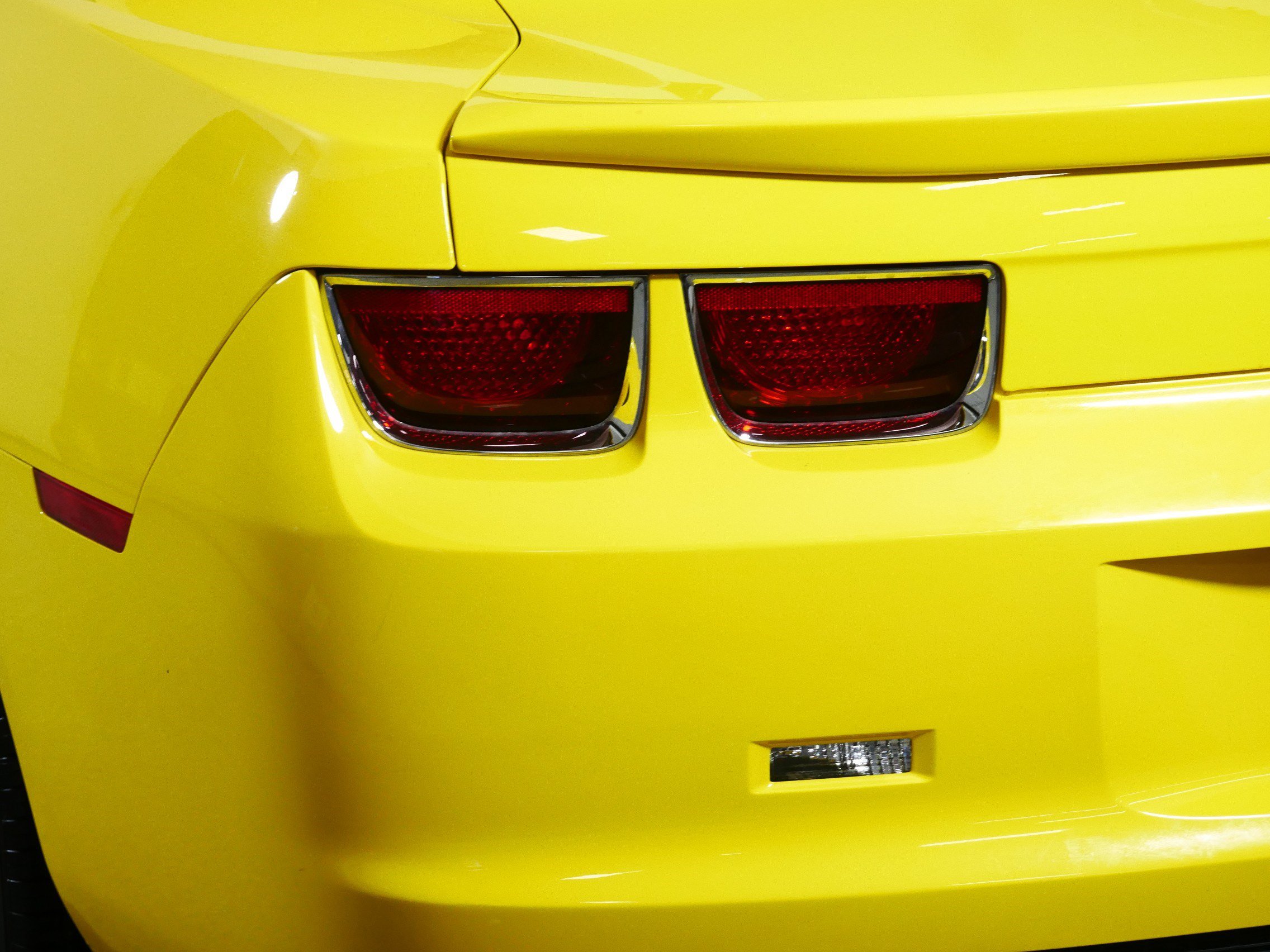 Used 2012 Chevrolet Camaro LT RWD image 17