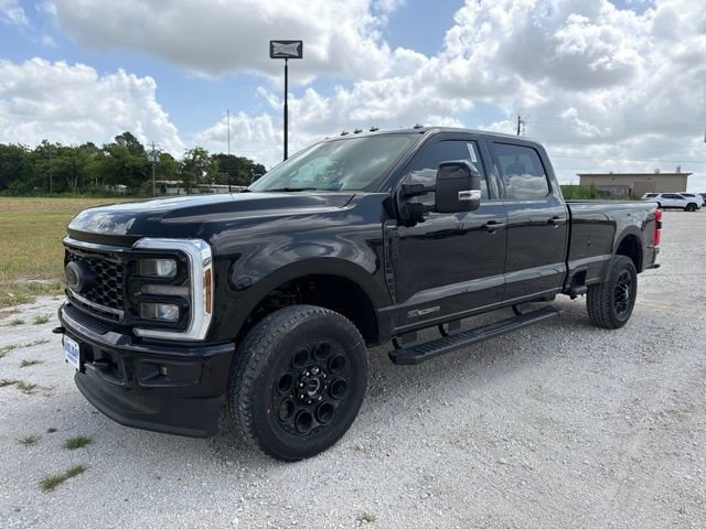 New 2026 Ford F250 Lariat w/ Black Appearance Package