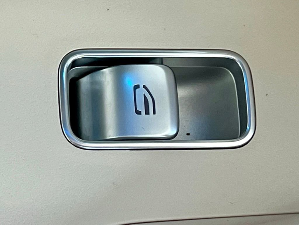 Certified 2022 Mercedes-Benz GLS 450 4MATIC image 31