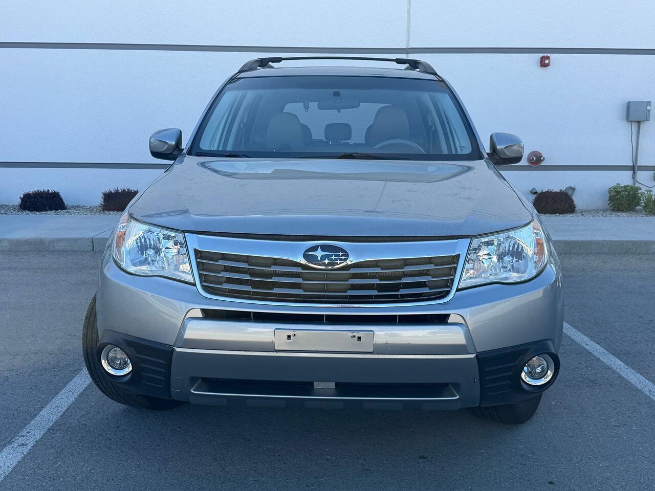 Used 2009 Subaru Forester 2.5X Limited AWD/4WD image 3