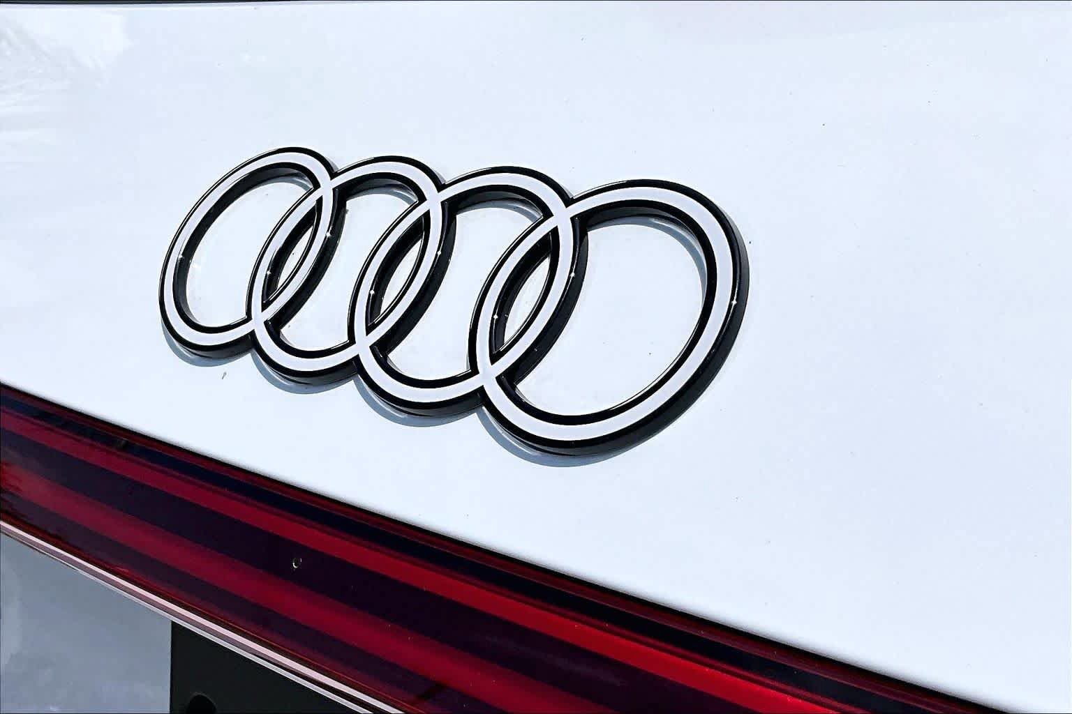 Used 2025 Audi Q5 Premium Plus w/ Premium Plus AWD/4WD image 52