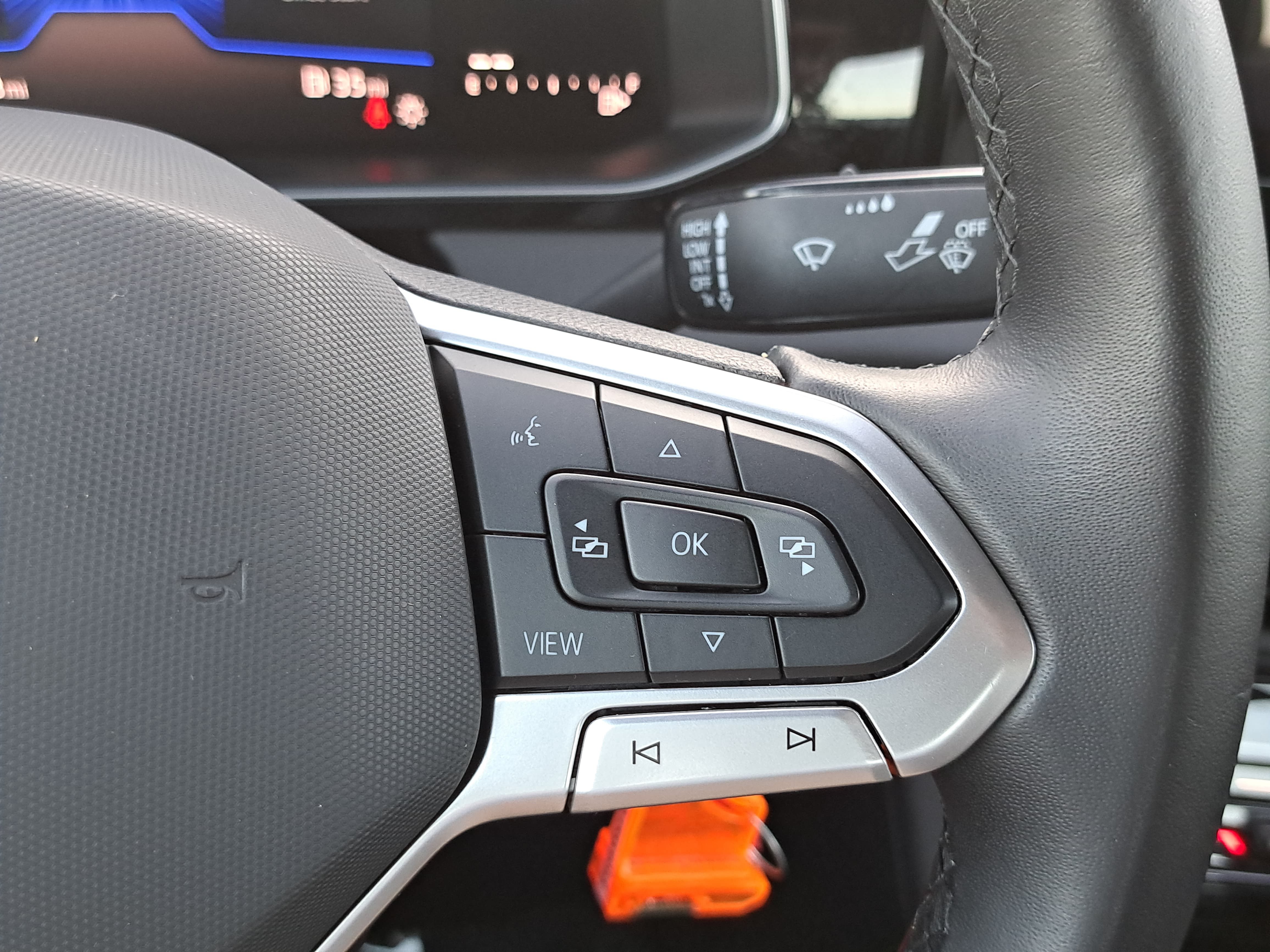 Certified 2025 Volkswagen Jetta Sport FWD image 18