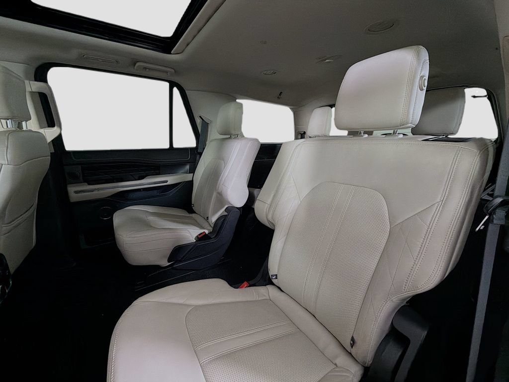 Used 2018 Ford Expedition Platinum RWD image 24