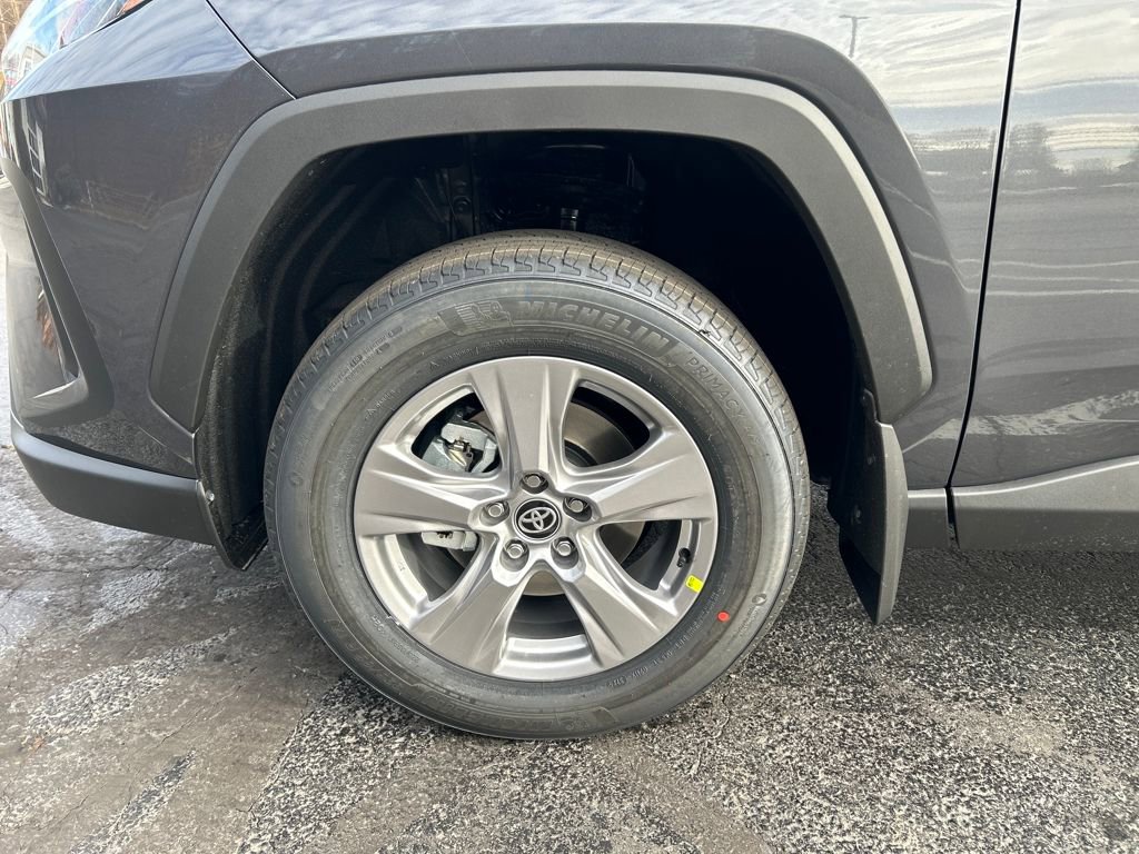 New 2025 Toyota RAV4 XLE image 28