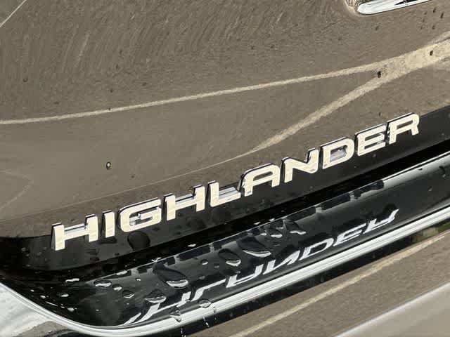 New 2024 Toyota Highlander XLE AWD/4WD image 30