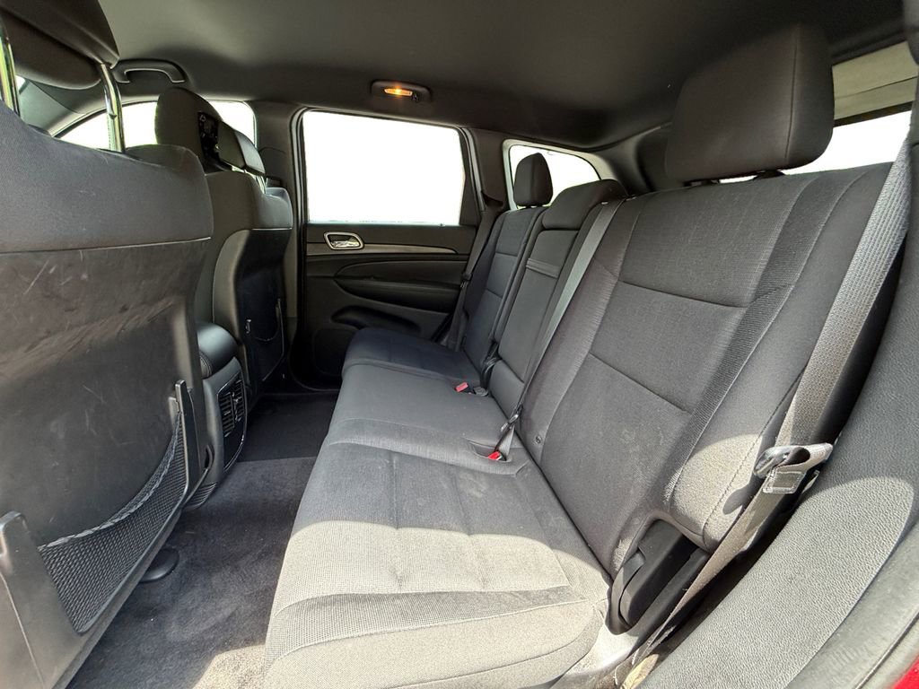 Used 2015 Jeep Grand Cherokee Laredo AWD/4WD image 14
