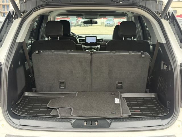 Used 2021 Ford Explorer Limited w/ Hybrid Equipment Group 310A AWD/4WD image 36