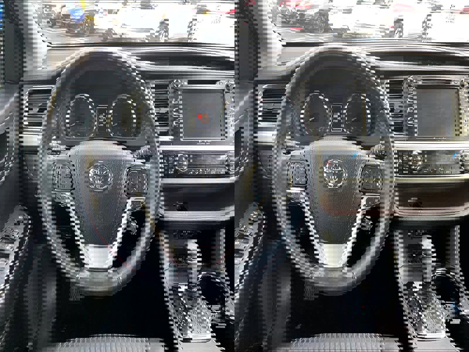 Used 2018 Toyota Highlander Plus image 8