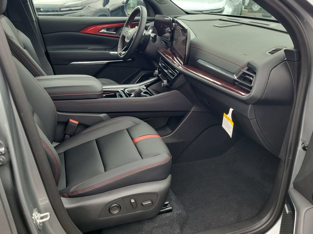 New 2026 Chevrolet Traverse RS FWD image 17