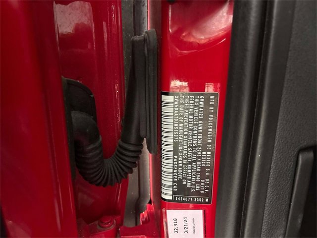 Used 2018 Volkswagen Beetle 2.0T S image 27