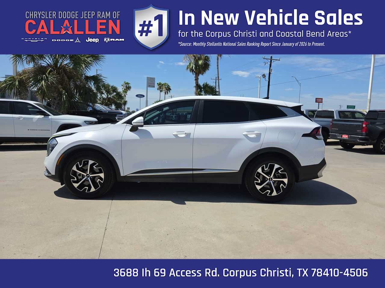 Used 2023 Kia Sportage EX FWD image 11