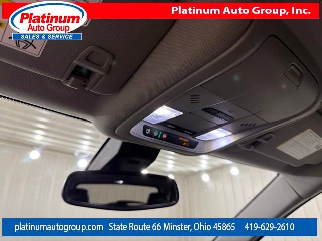 Used 2021 GMC Terrain SLT FWD image 24