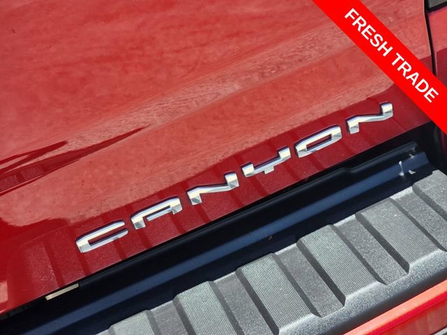 Used 2022 GMC Canyon Denali AWD/4WD image 11