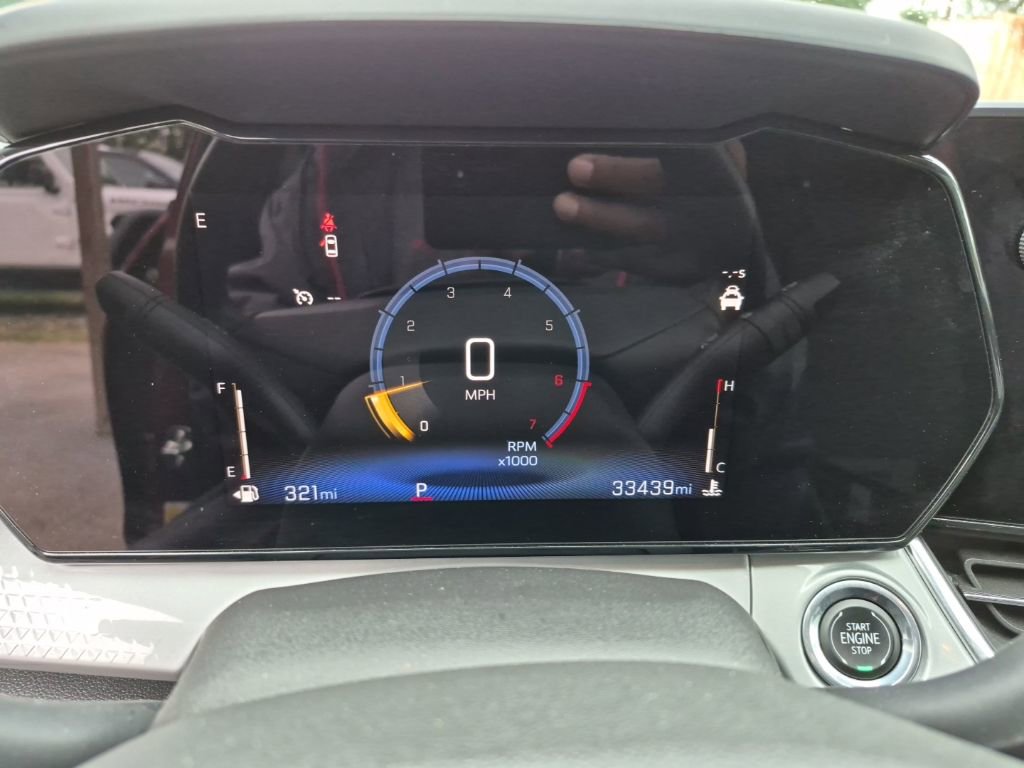 Used 2025 Chevrolet Trax LT w/ LT Convenience Package FWD image 6