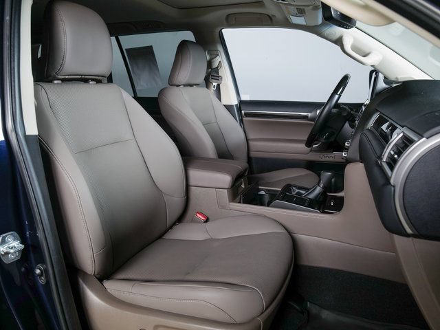 Used 2023 Lexus GX 460 Premium w/ Premium Package AWD/4WD image 3