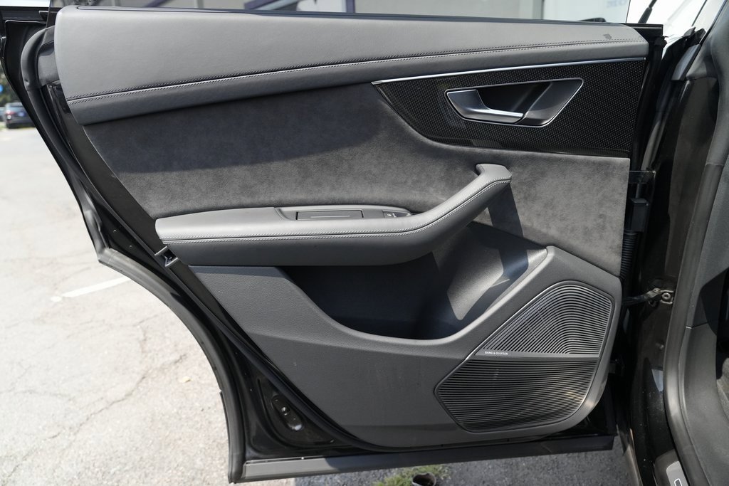 Used 2022 Audi SQ8 Prestige w/ Prestige Package image 33