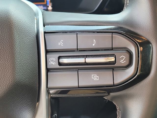 Used 2023 Chevrolet Colorado LT w/ LT Convenience Package II image 15