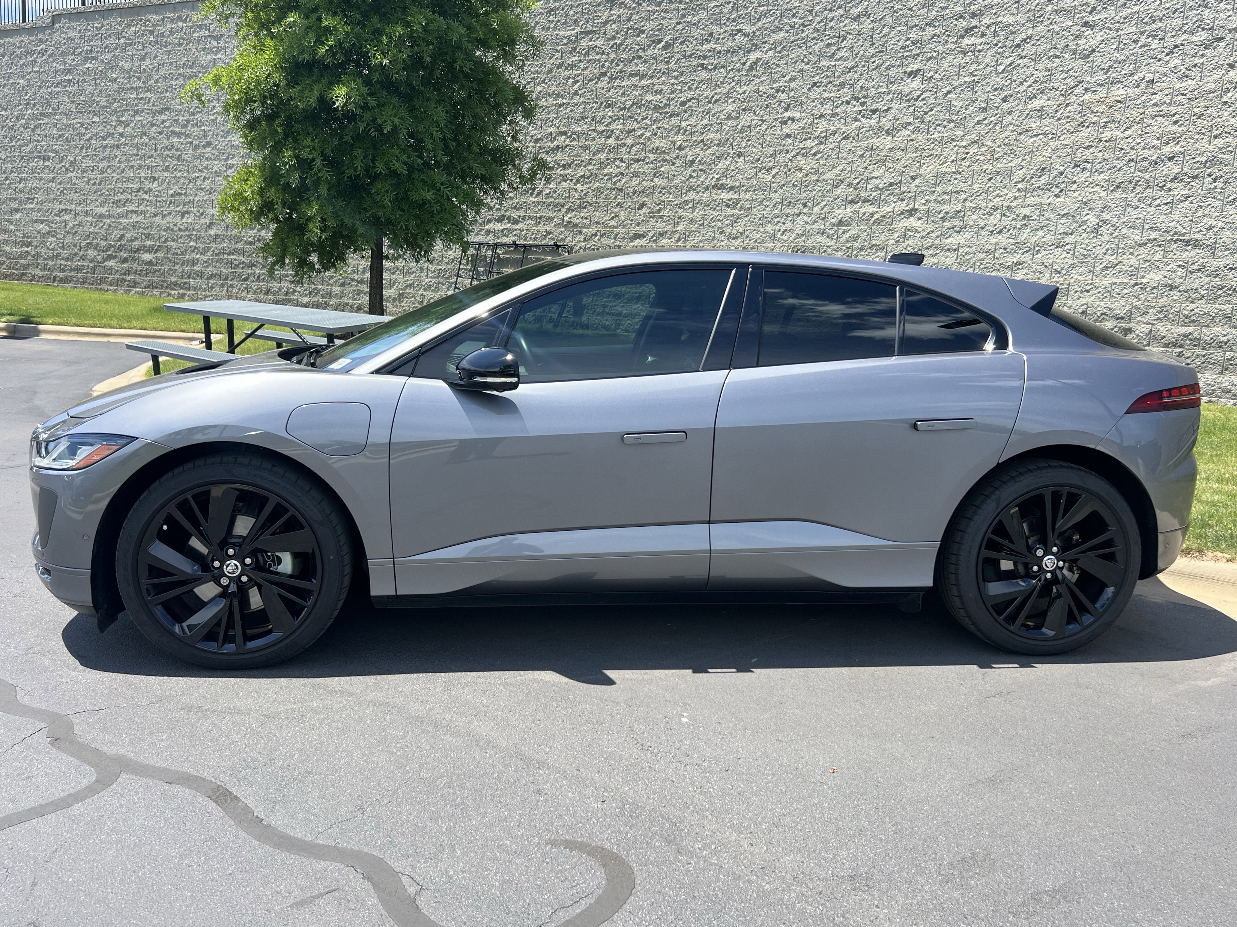 Used 2024 Jaguar I-PACE R-Dynamic HSE AWD/4WD image 4