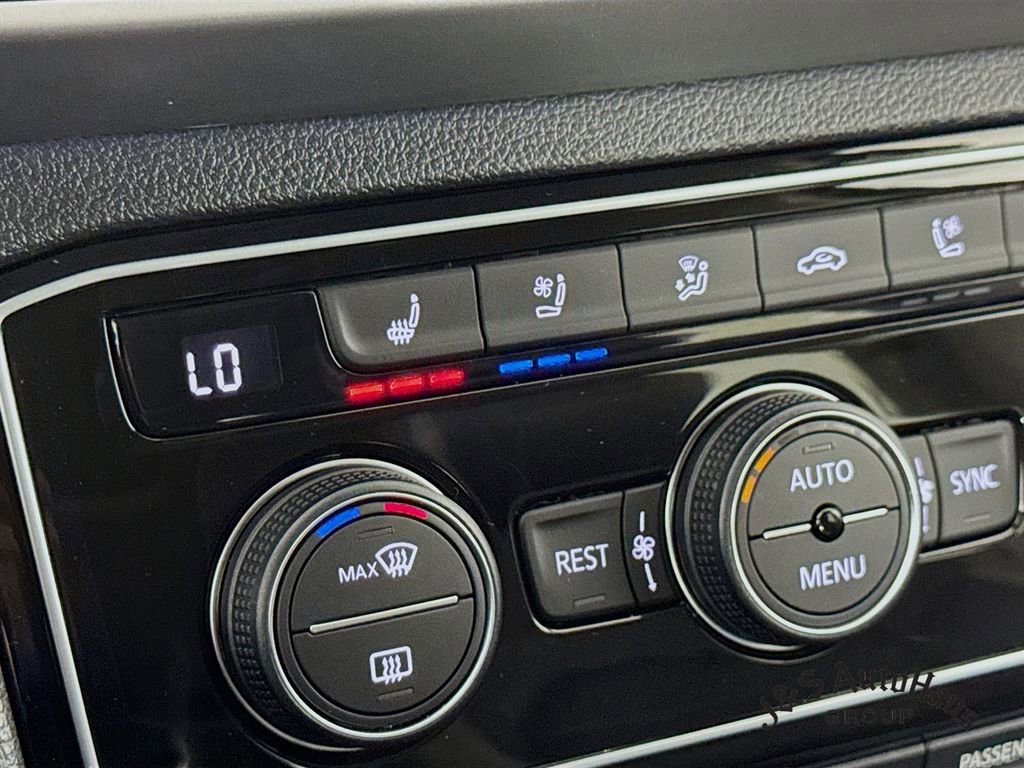 Used 2021 Volkswagen Atlas SEL Premium image 26