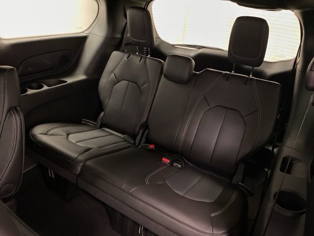 New 2026 Chrysler Pacifica Select image 20