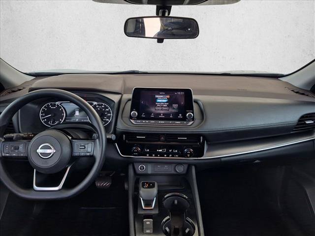 Used 2022 Nissan Rogue SV FWD image 13