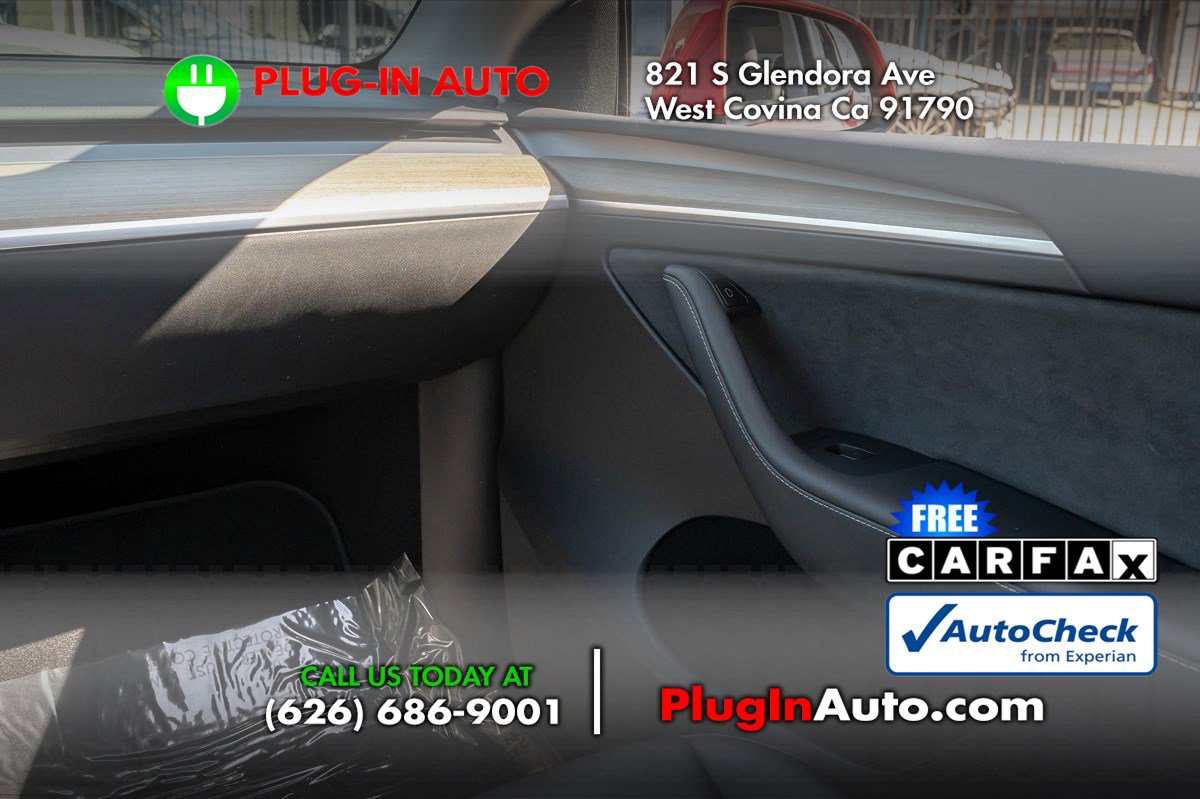 Used 2023 Tesla Model Y Performance image 19