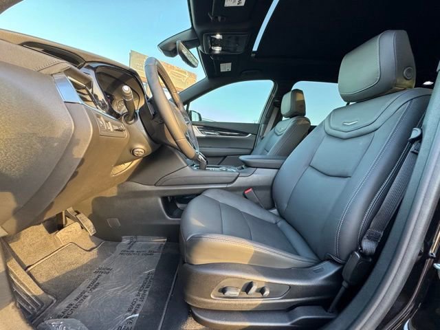 New 2025 Cadillac XT6 Premium Luxury w/ Technology Package FWD image 24