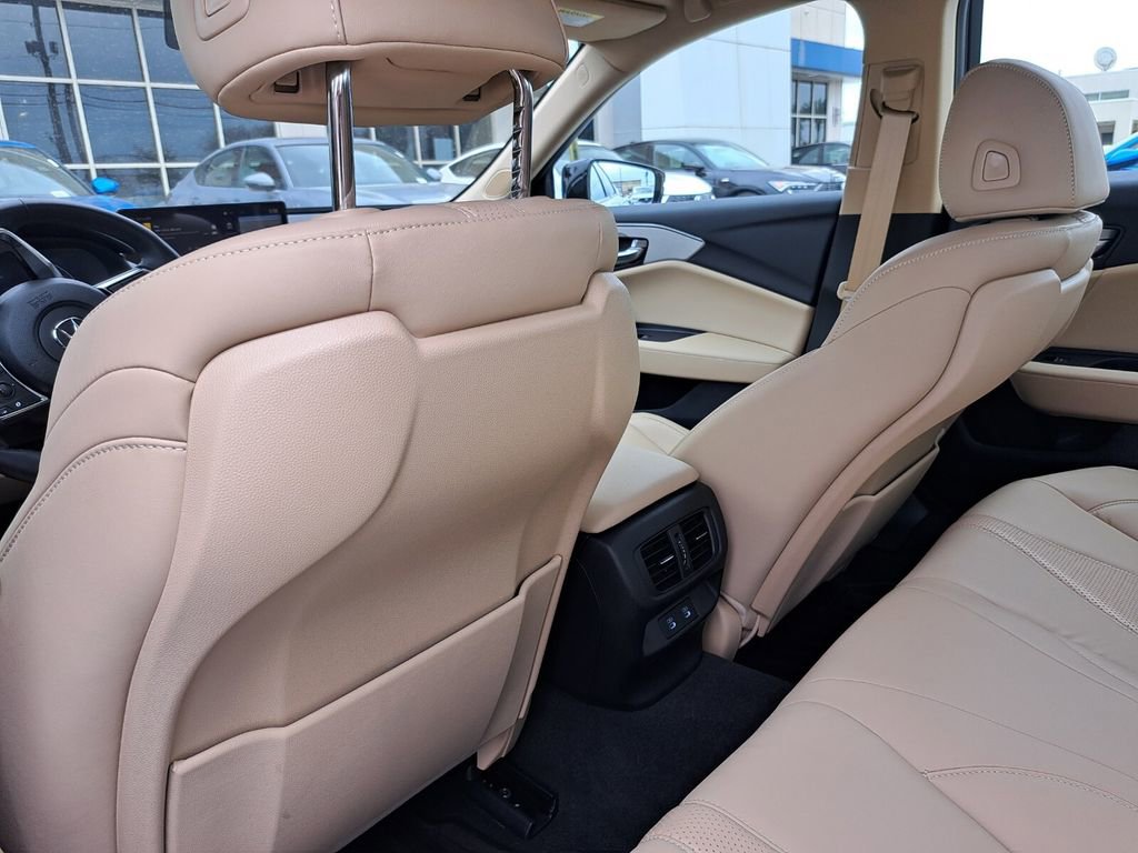 Used 2025 Acura TLX w/ Technology Package image 22
