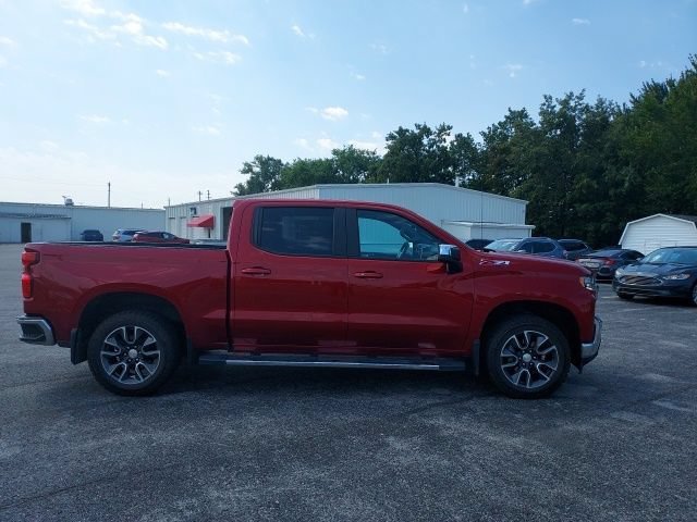 Used 2021 Chevrolet Silverado 1500 LT AWD/4WD image 3