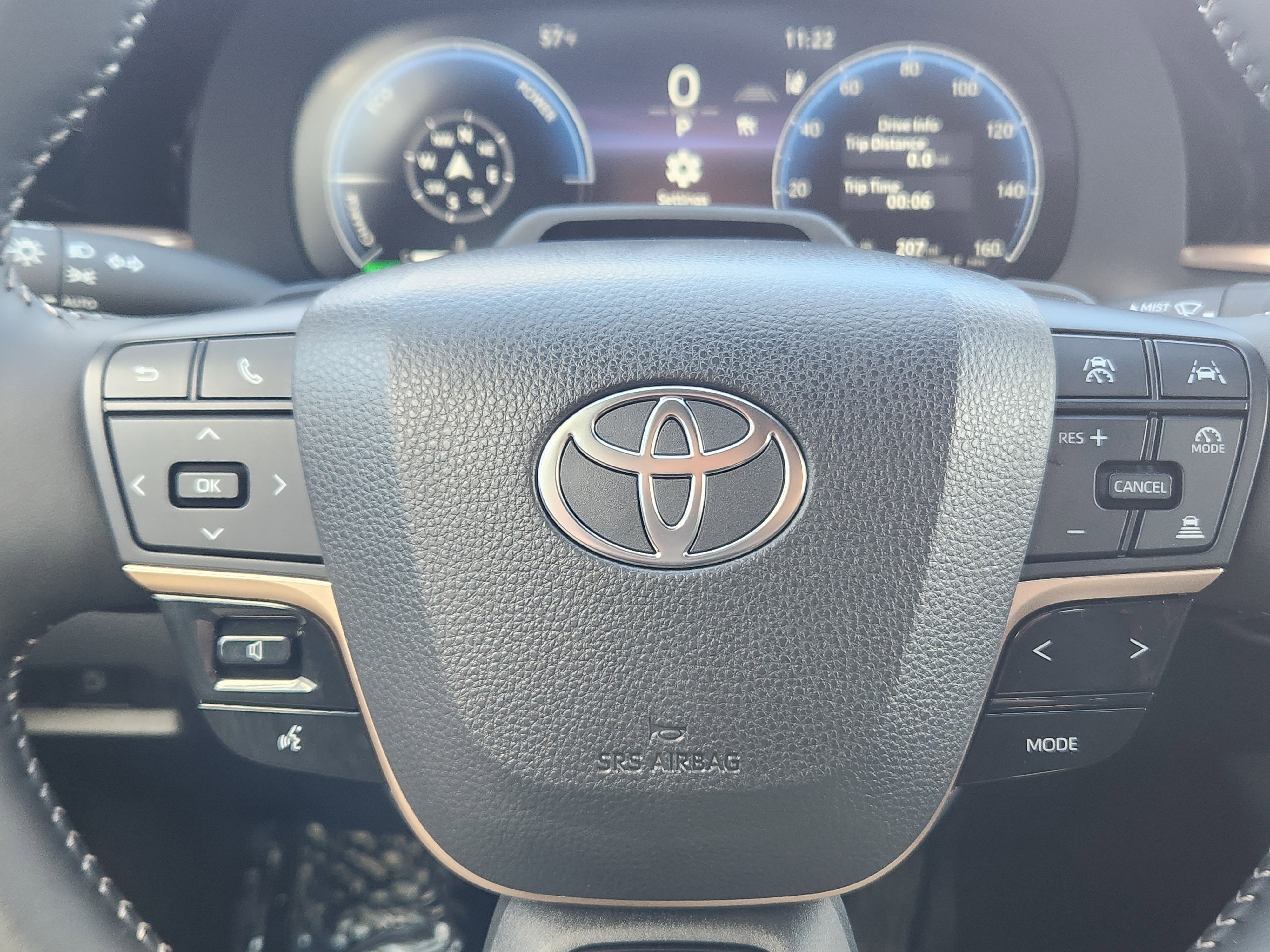 Used 2026 Toyota Crown Platinum image 7