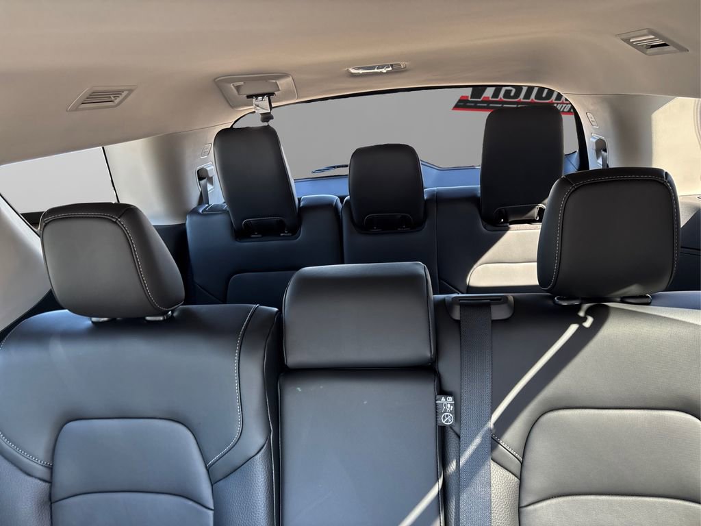 New 2025 Nissan Pathfinder SL image 24