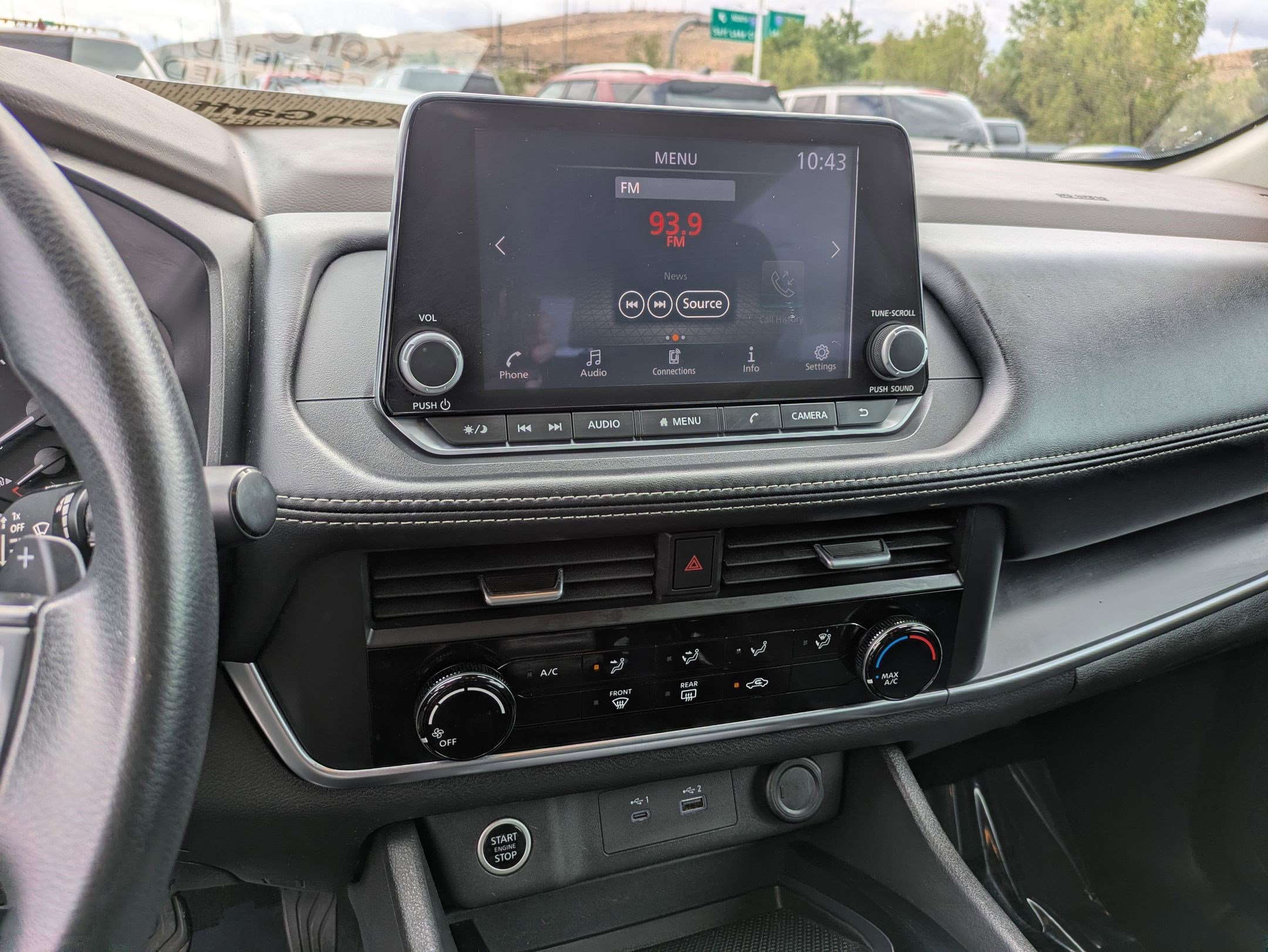 Used 2023 Nissan Rogue S image 24