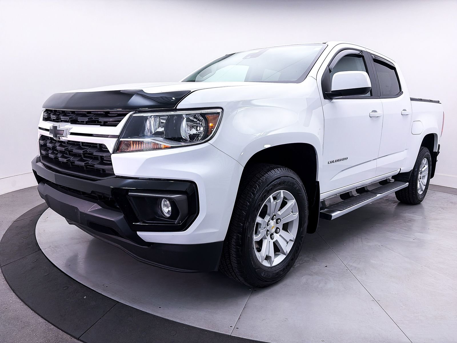 Used 2021 Chevrolet Colorado LT w/ Safety Package RWD image 11