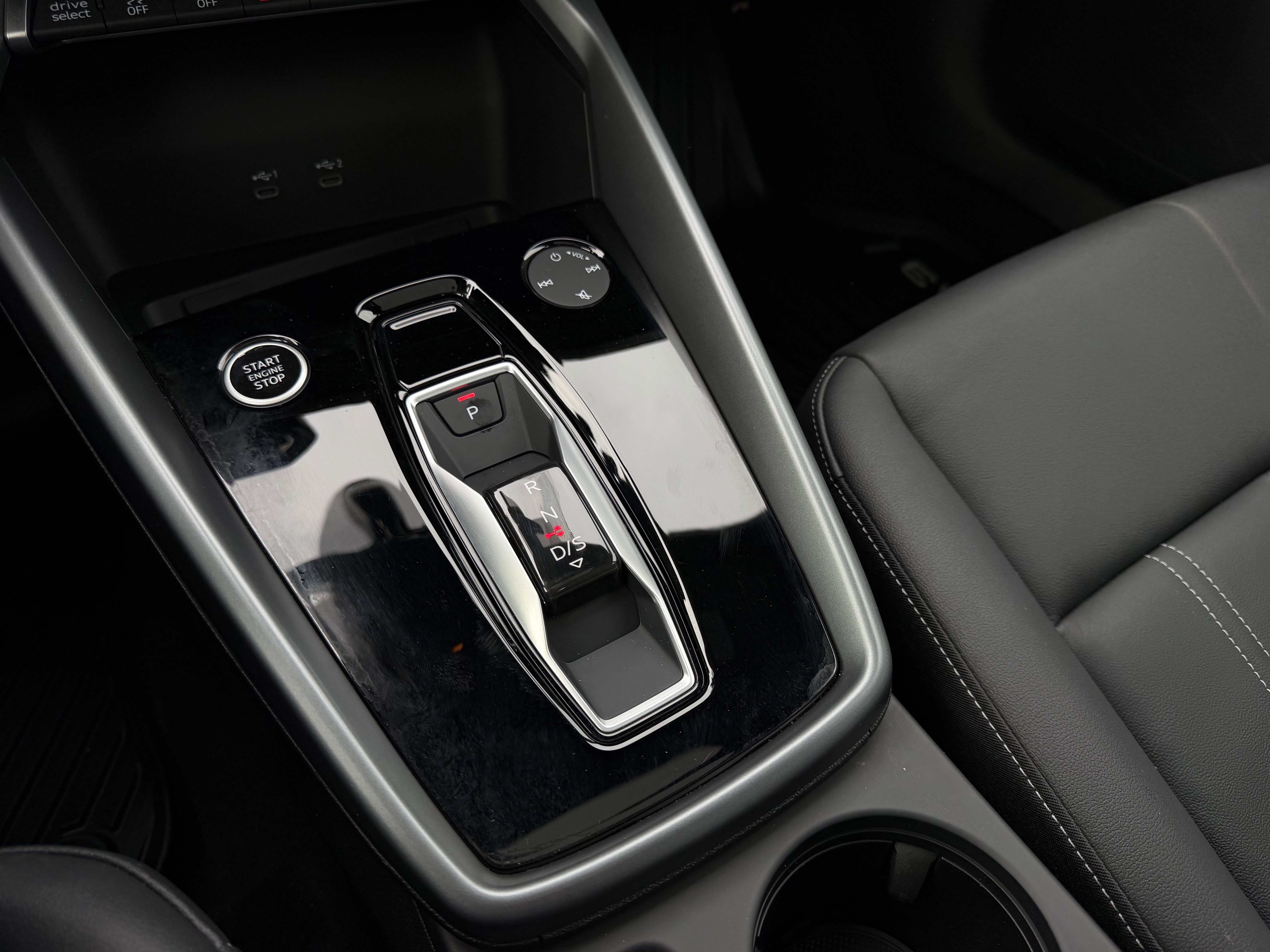 Used 2025 Audi A3 2.0T Premium w/ Black Optic Package image 18