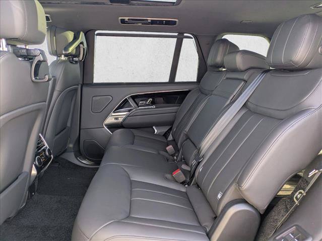 New 2026 Land Rover Range Rover Long Wheelbase SE AWD/4WD image 16