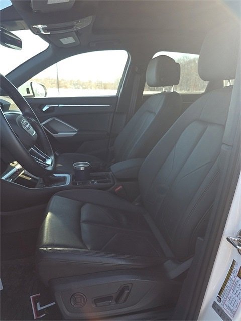 Used 2021 Audi Q3 2.0T Premium image 9