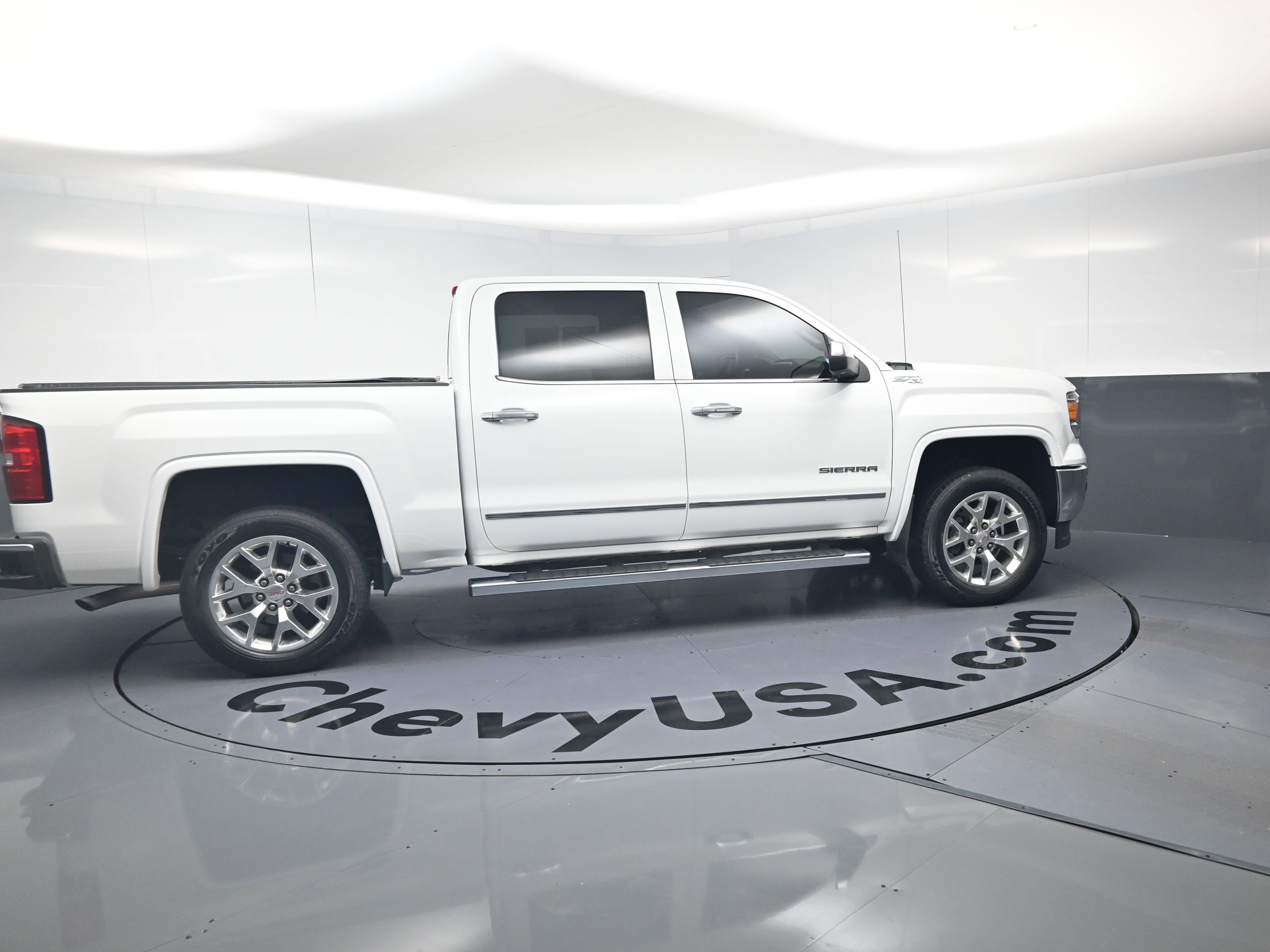 Used 2015 GMC Sierra 1500 SLT w/ SLT Crew Cab Value Package image 10