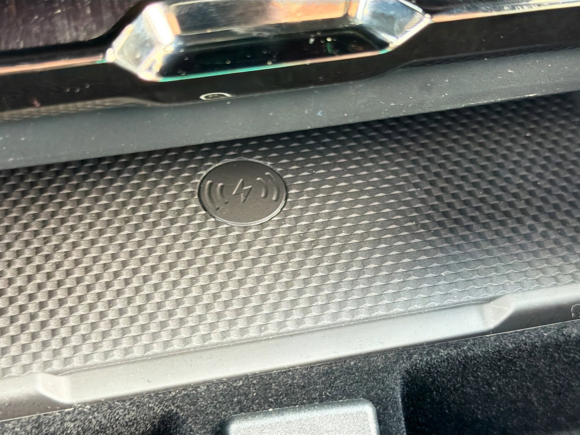 New 2026 Land Rover Range Rover Long Wheel Base SV image 30