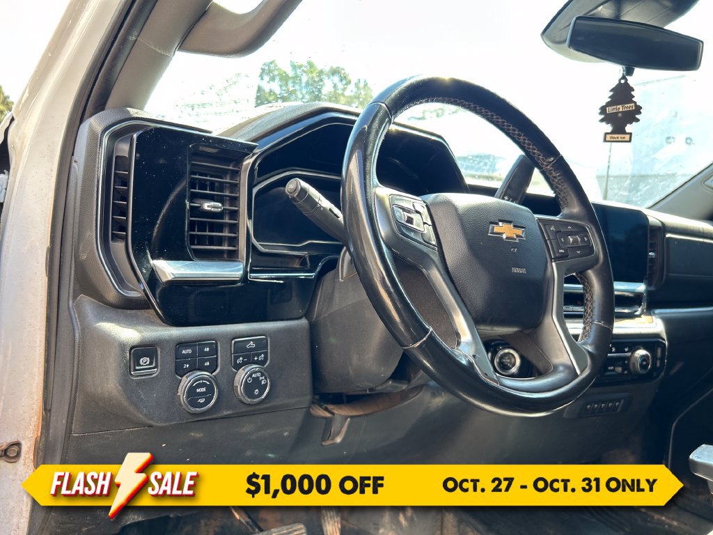 Used 2024 Chevrolet Silverado 2500 LT w/ Snow Plow Prep/Camper Package AWD/4WD image 10