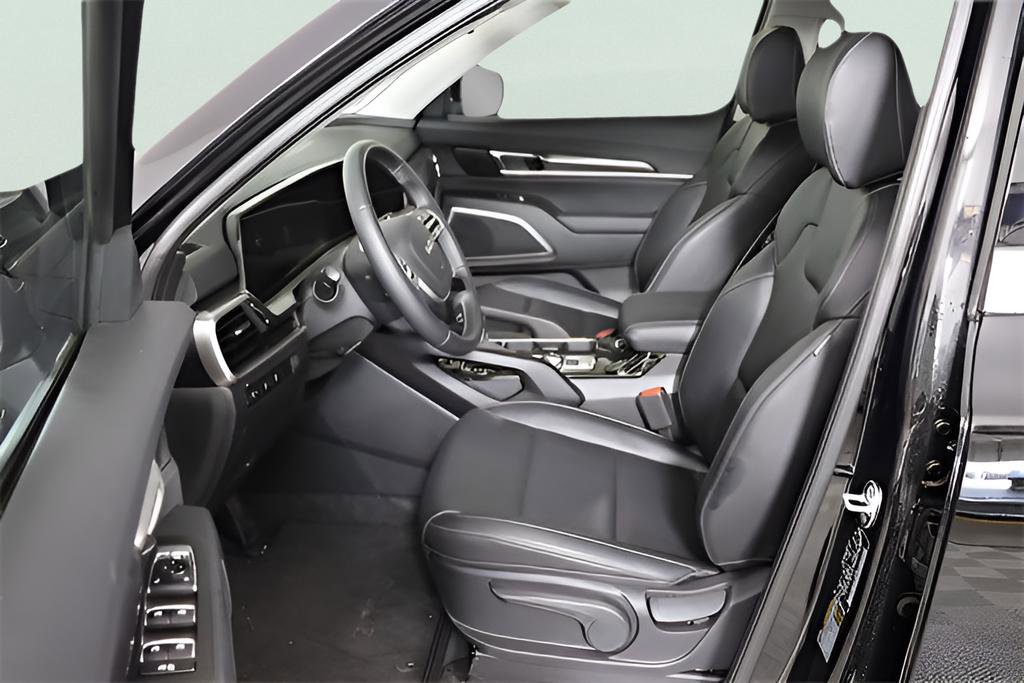 Used 2024 Kia Telluride LX AWD/4WD image 9