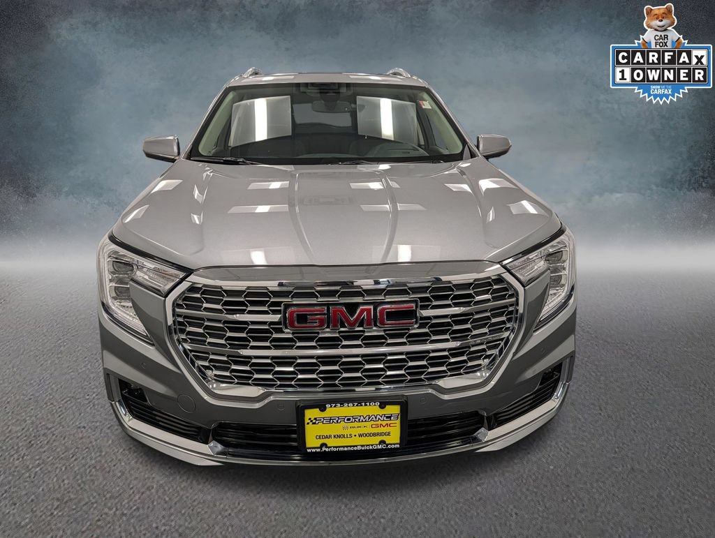 Used 2023 GMC Terrain Denali AWD/4WD image 2
