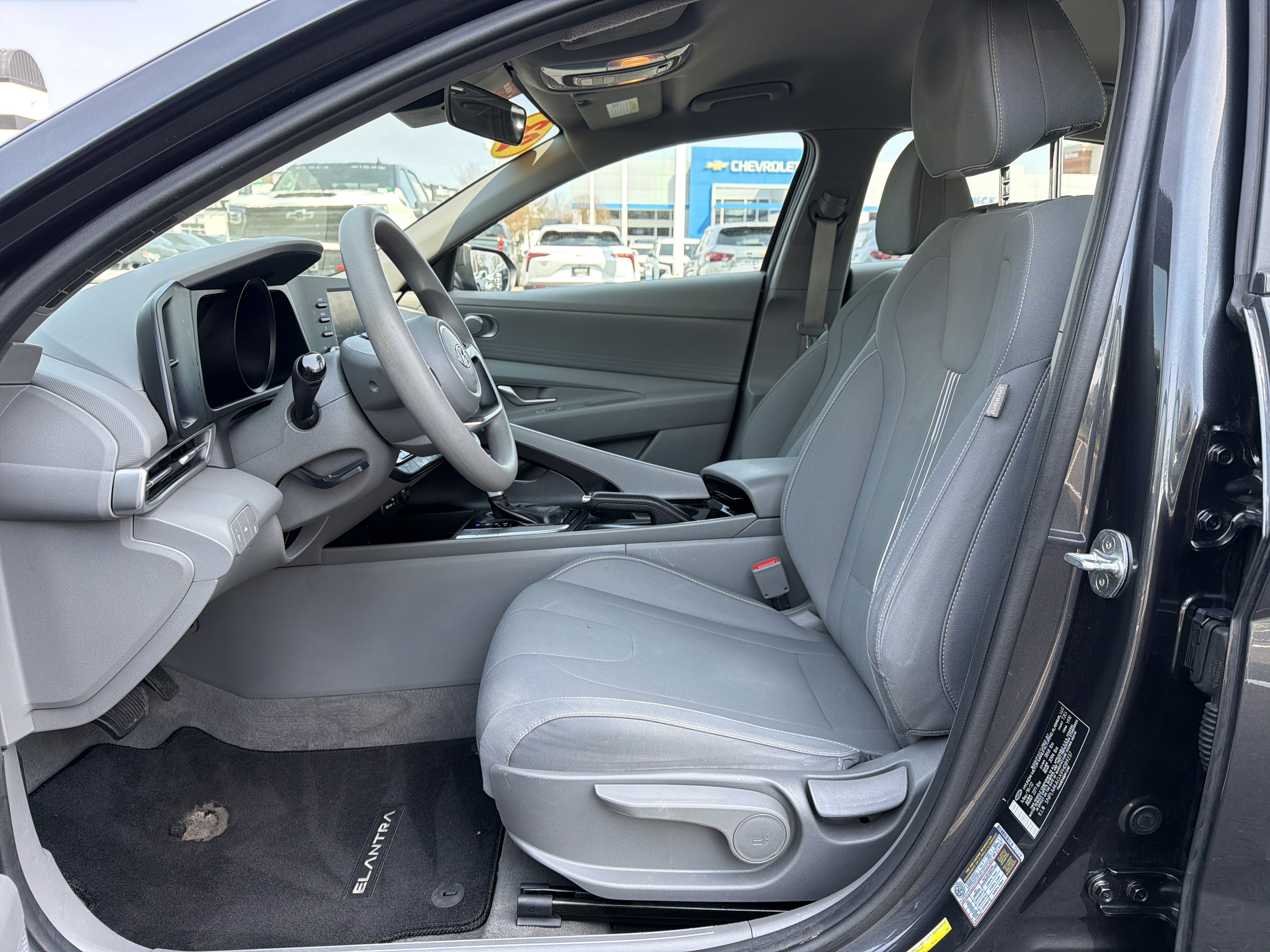 Used 2023 Hyundai Elantra SEL image 16