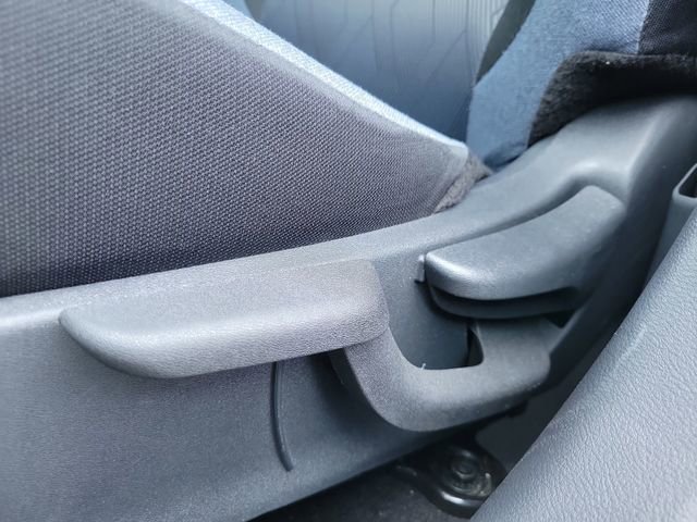 Used 2025 Nissan Versa SV FWD image 19