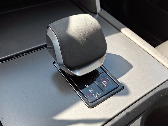 Used 2025 Land Rover Discovery Sport S AWD/4WD image 12
