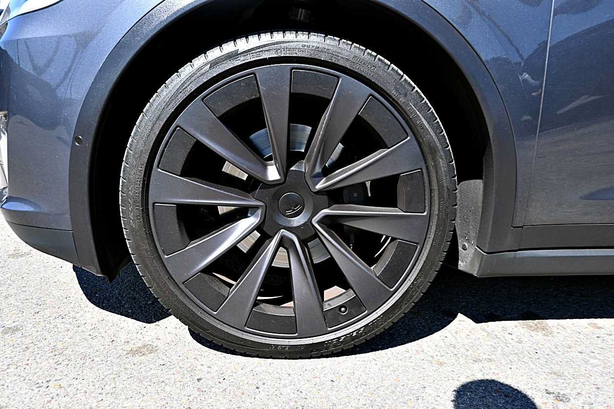 Used 2016 Tesla Model X 90D AWD/4WD image 11