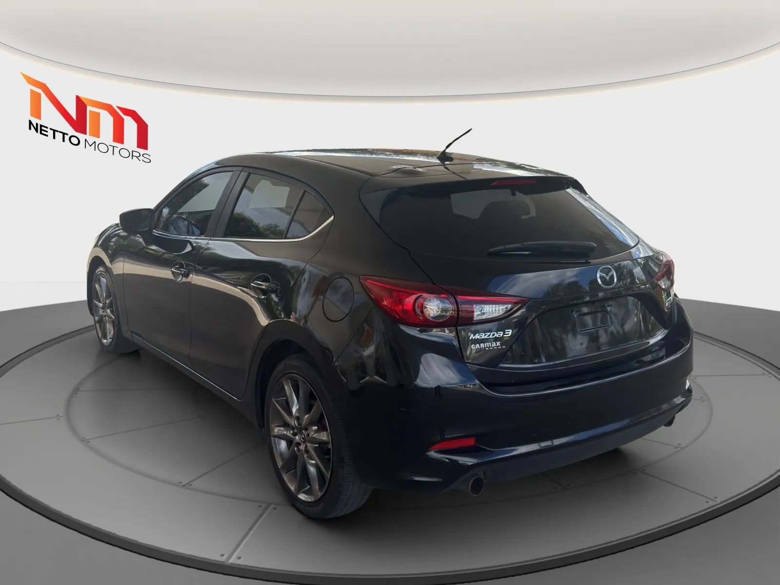 Used 2017 MAZDA MAZDA3 Grand Touring w/ Premium Equipment Package image 3